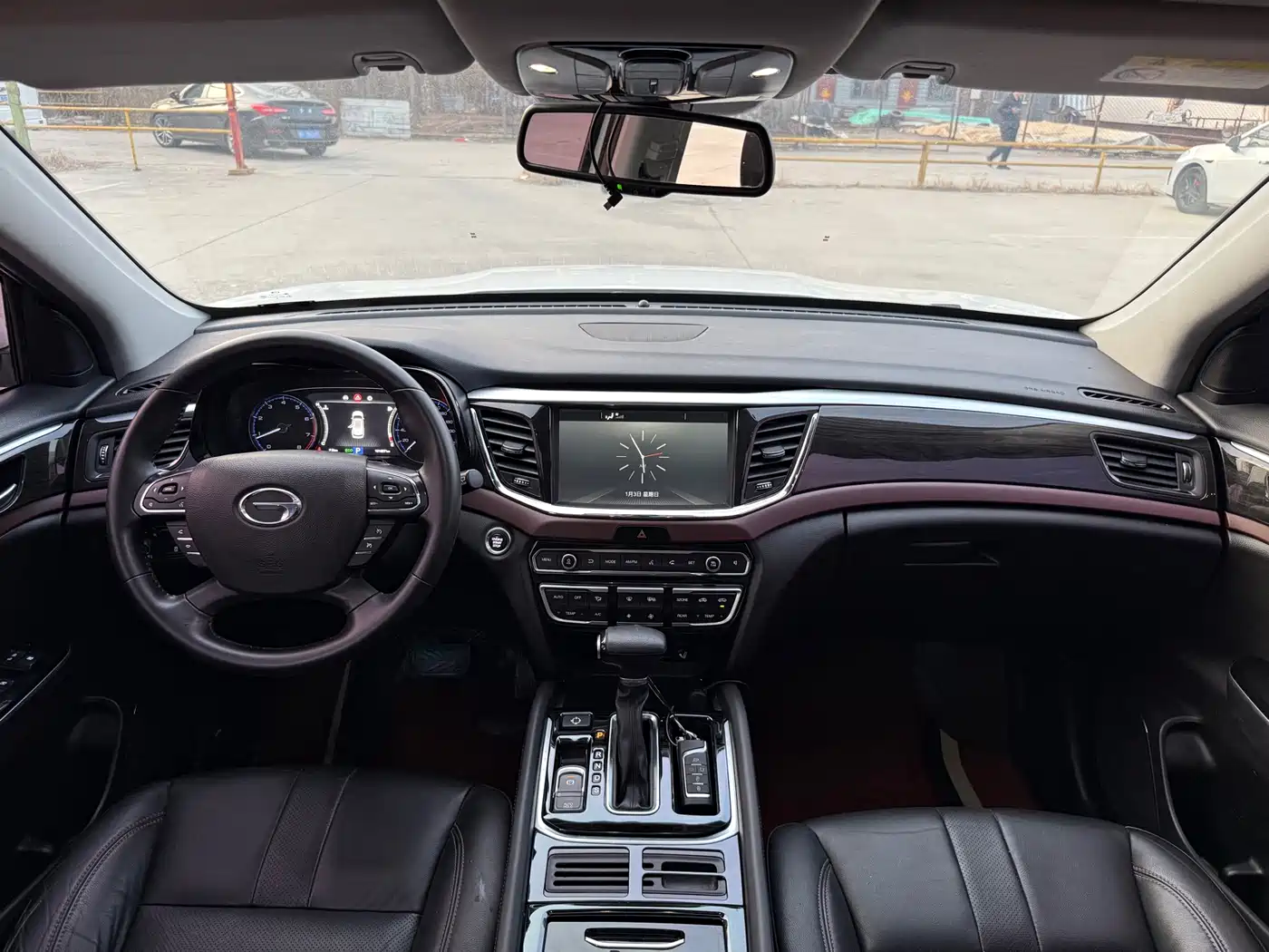 GAC Trumpchi Trumpchi GS8 2017 320T 2WD Luxury Edition (7-Seater) фото 9