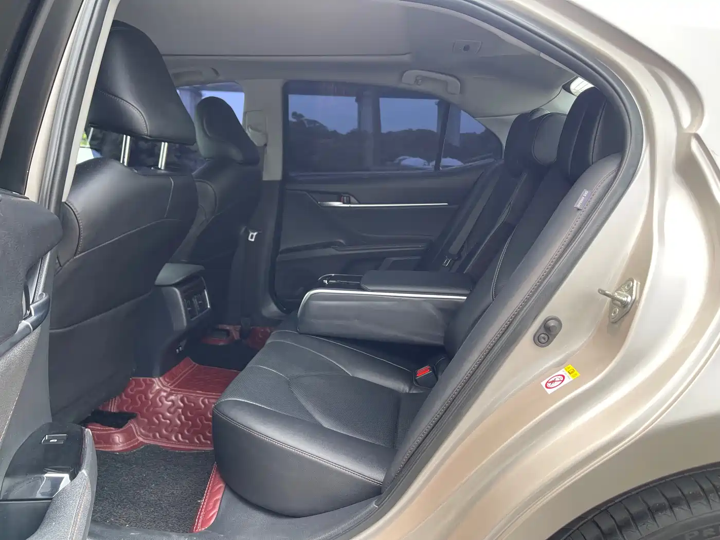 Toyota Camry 2018 2.5Q Flagship Edition фото 28