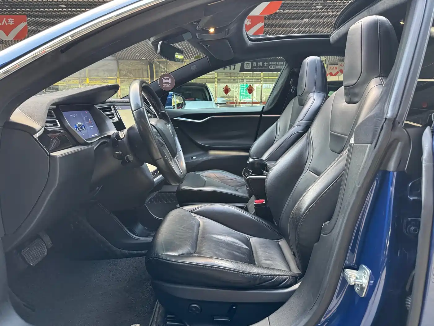 Фото 4 - Tesla Model S
