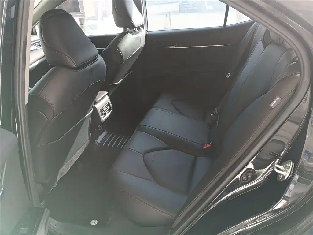 Toyota Camry 2021 2.0G Luxury Edition фото 17