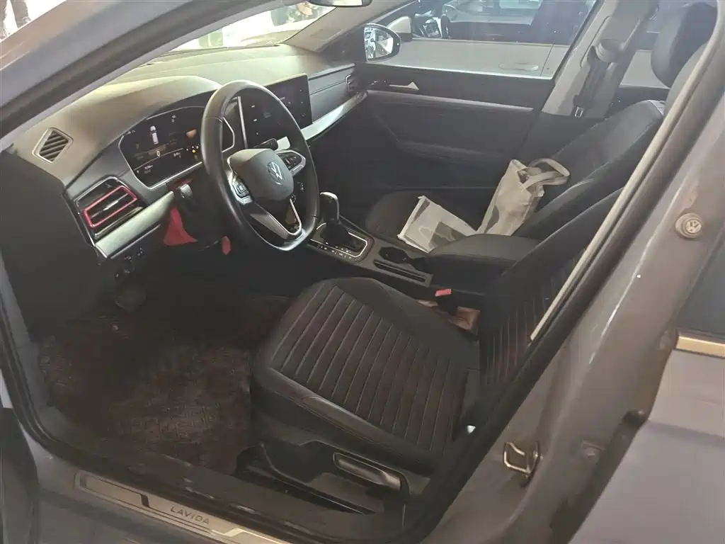 Volkswagen Lavida 2023 280TSI DSG Starlight Comfort Edition фото 11