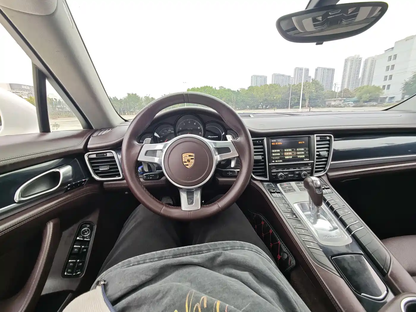 Porsche Panamera 2010 Panamera 4 3.6L фото 18