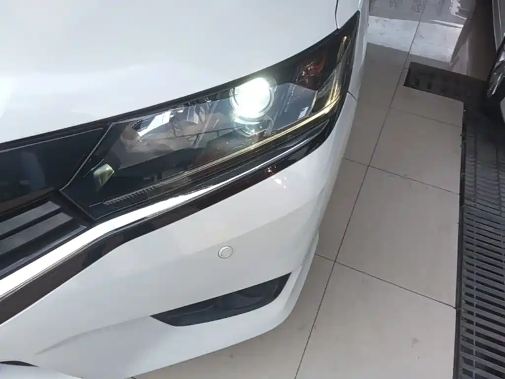 Honda Greiz 2018 2016 1.5L CVT Classic Edition