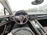 Photo 18 - Porsche Panamera