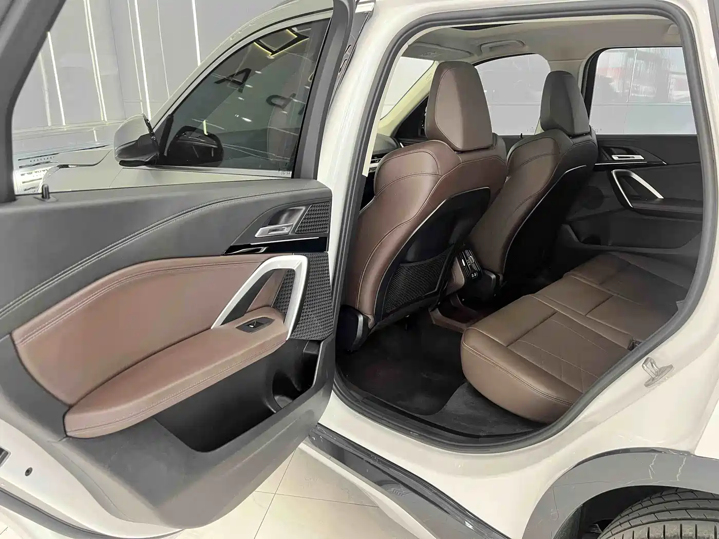 BMW X1 2023 sDrive20Li X Design Package фото 18