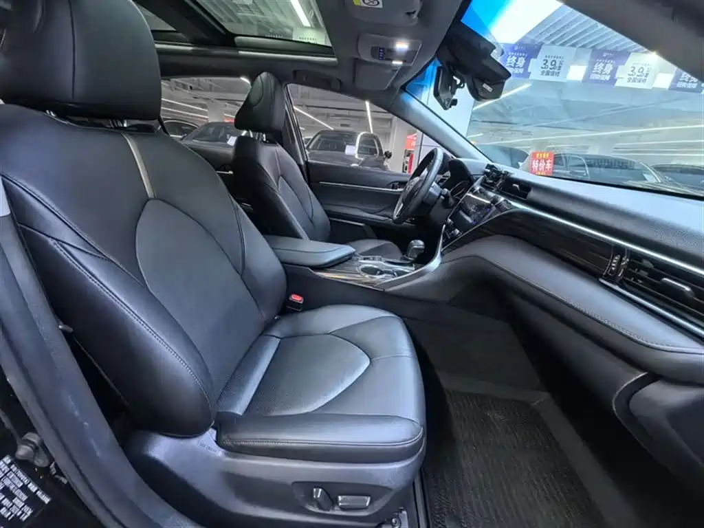 Toyota Camry 2019 Facelift 2.5G Luxury Edition фото 8