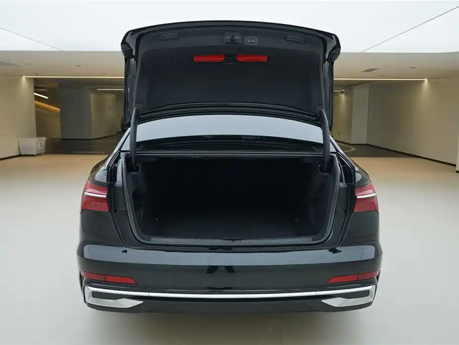 Audi A6L 2025 Model Year Facelift 45 TFSI quattro Premium Sport фото 6