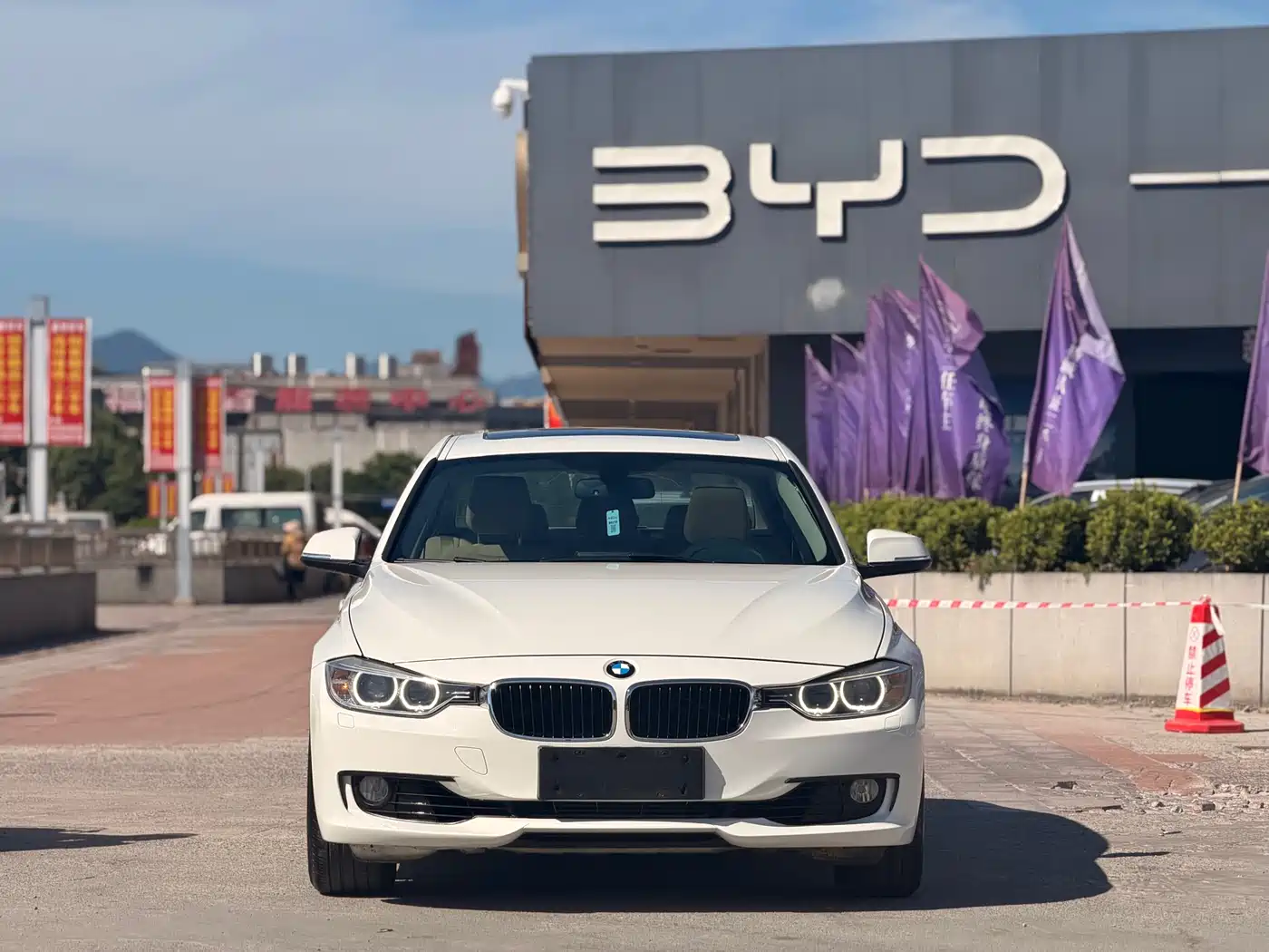 Фото 2 - BMW 3 Series