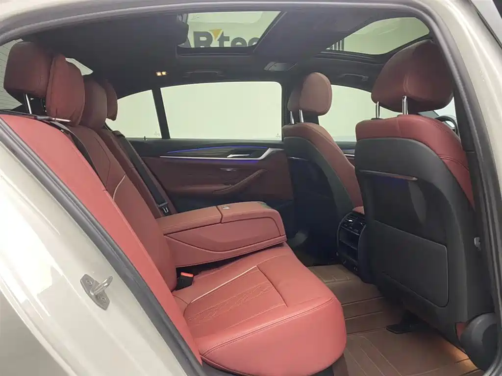 BMW 5 Series 2022 Facelift 530Li Leading M Sport Package фото 22