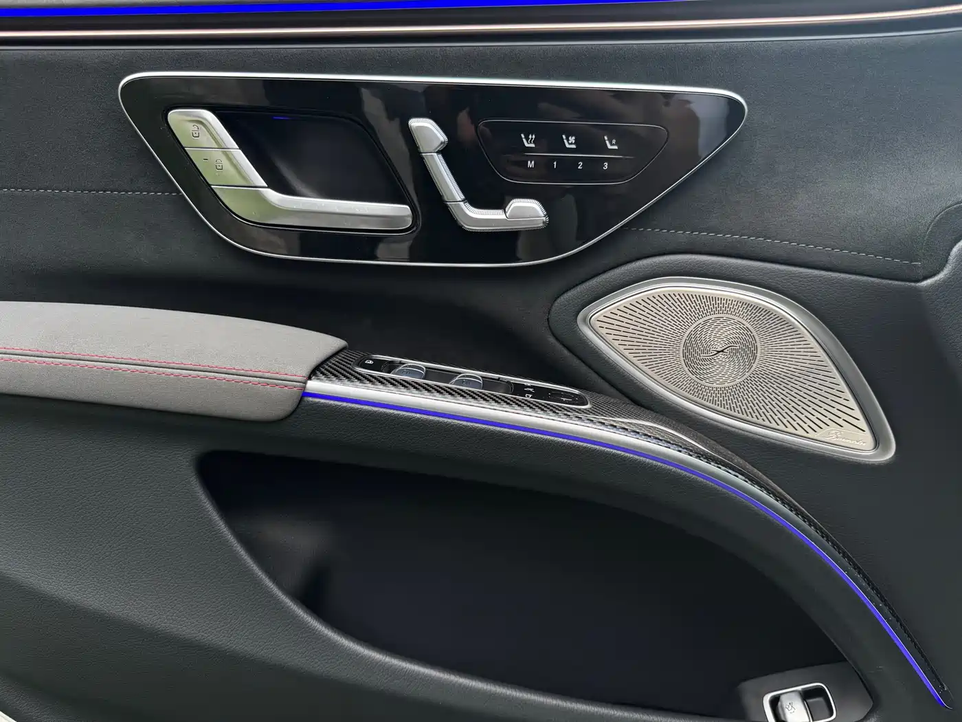 MERCEDES-BENZ EQS AMG