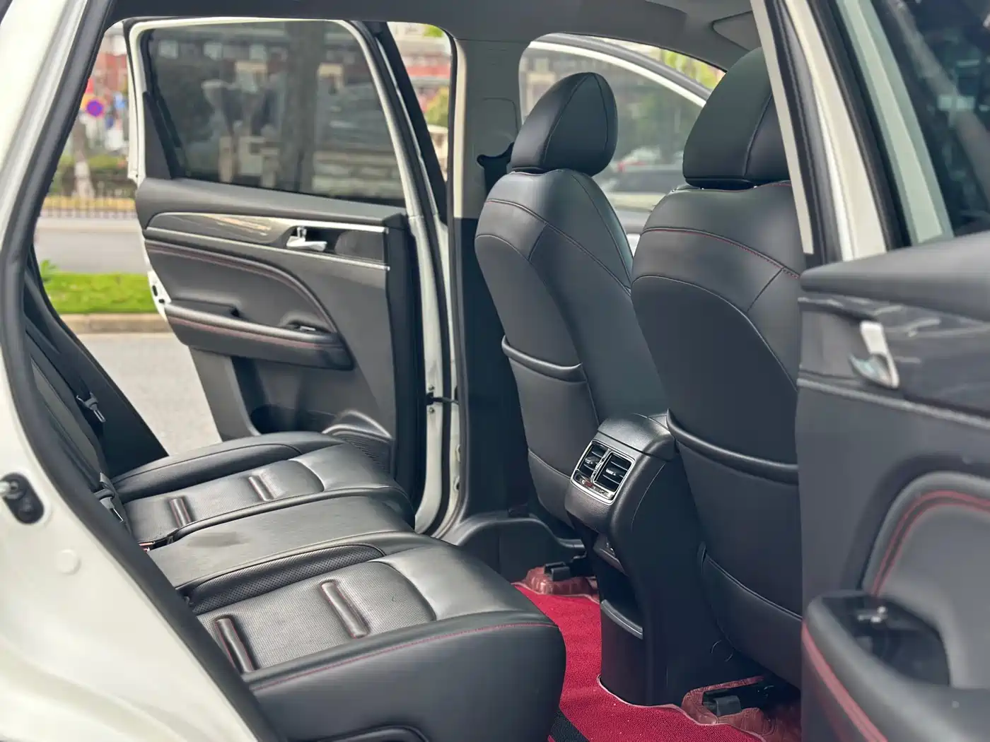 GAC Trumpchi Trumpchi GS4 PLUS 2023 390T Auto Galaxy Edition фото 8