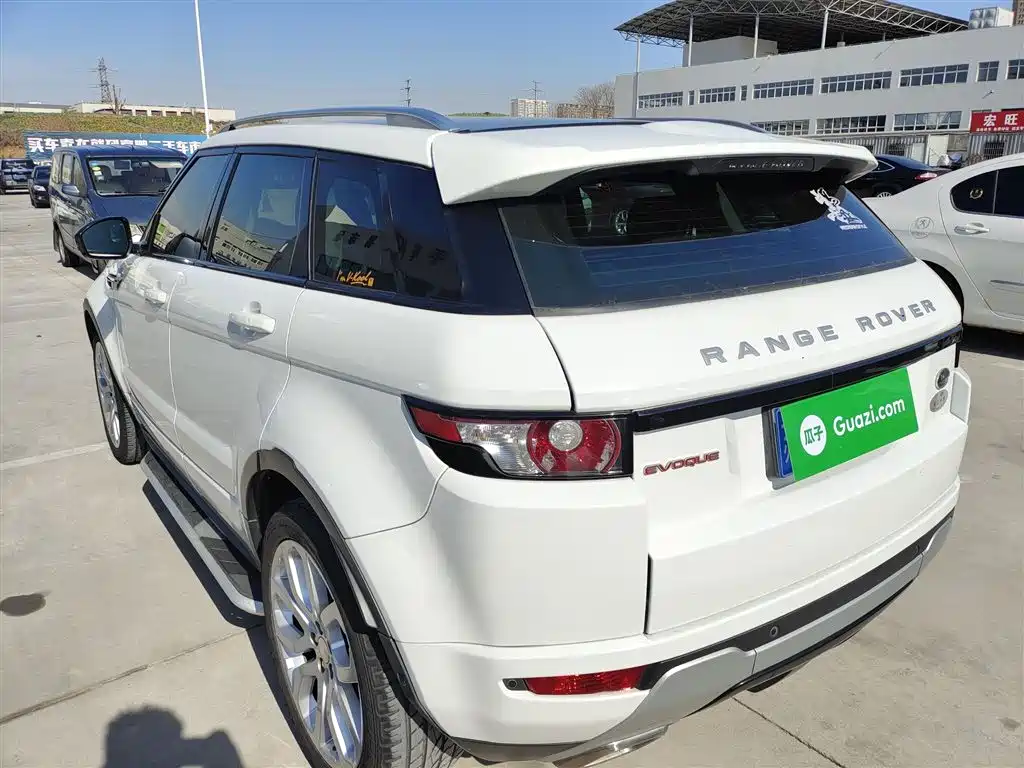 Land Rover Range Rover Evoque (Import) 2015 2.0T 5-door Dynamic Edition фото 21