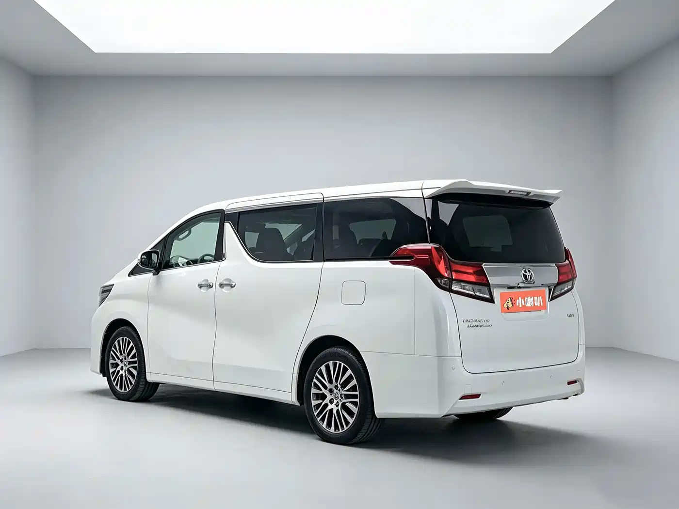Photo 6 - Toyota Alphard