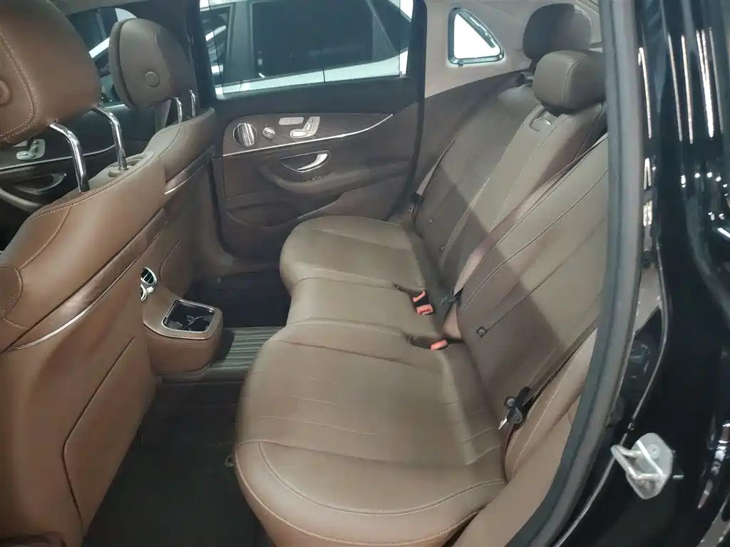 Mercedes-Benz E-Class 2023 Facelift E 300 L Luxury фото 14