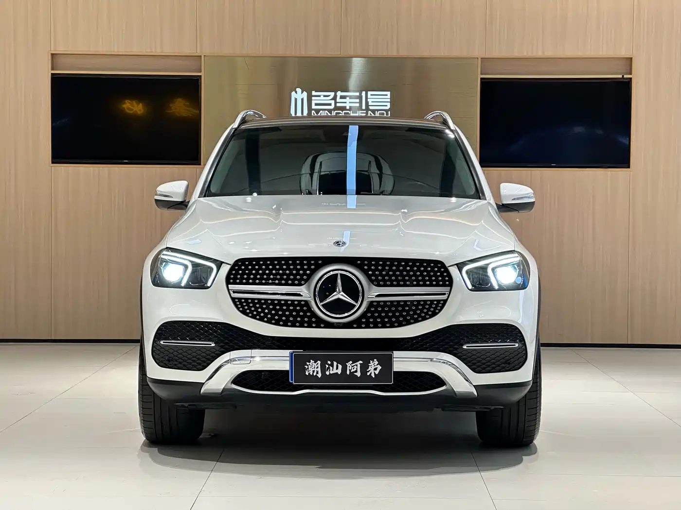 Mercedes-Benz GLE 2022 GLE 450 4MATIC Fashion фото 6