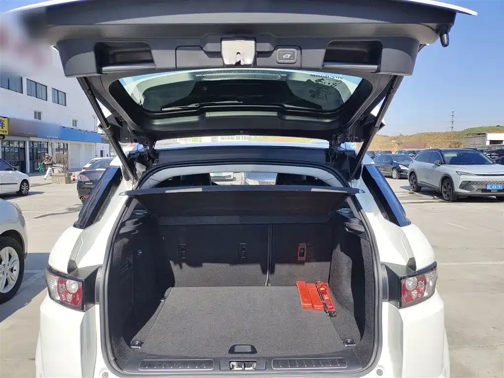 Land Rover Range Rover Evoque (Import) 2015 2.0T 5-door Dynamic Edition фото 9