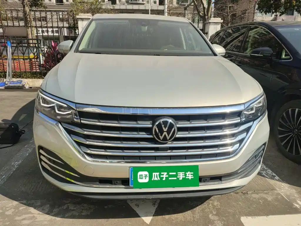 Volkswagen Viloran 2020 380TSI Premium фото 19