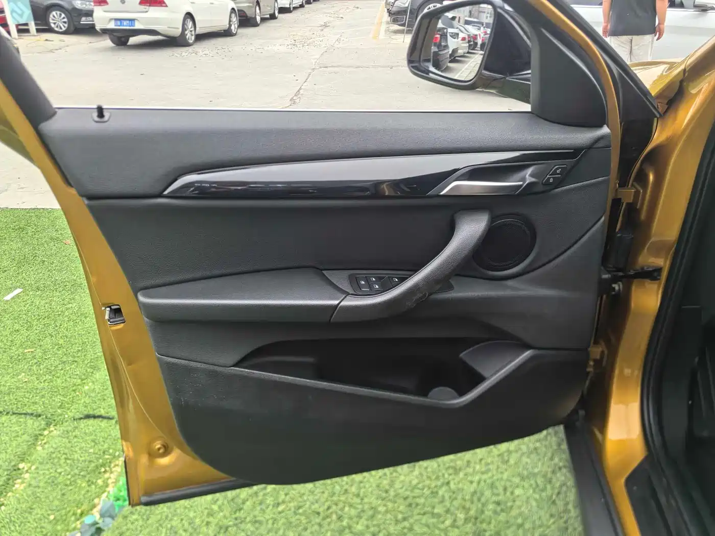 BMW X2 (Import) 2019 sDrive20i M Off-Road Package China VI фото 6