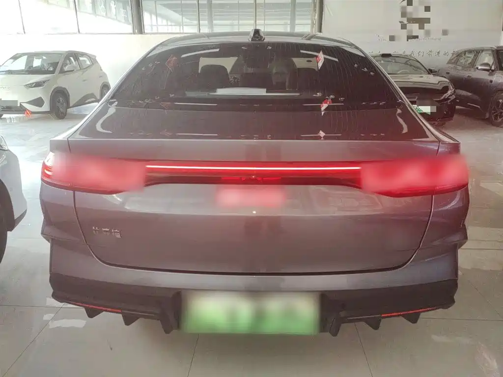 BYD Qin L 2025 DM-i Smart Drive Edition 120KM Surpassing фото 6