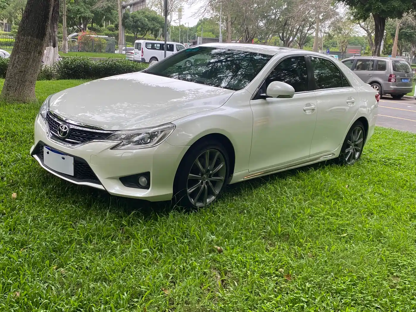 Toyota Reiz 2013 2.5V Premium Edition