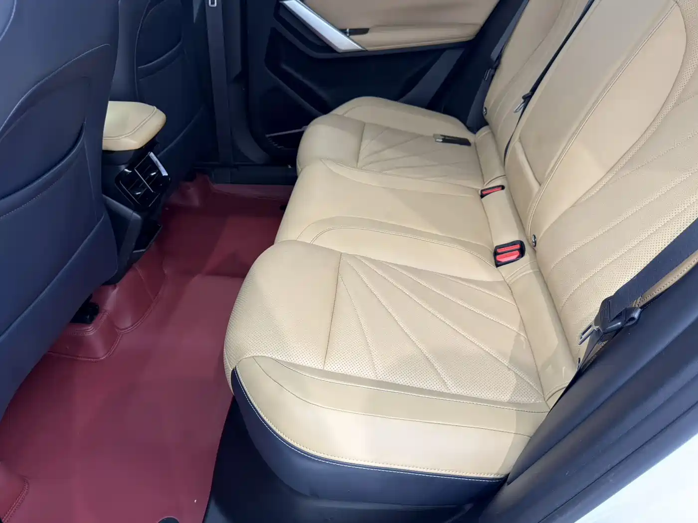 GEELY AUTOMOBILE BOYUE L