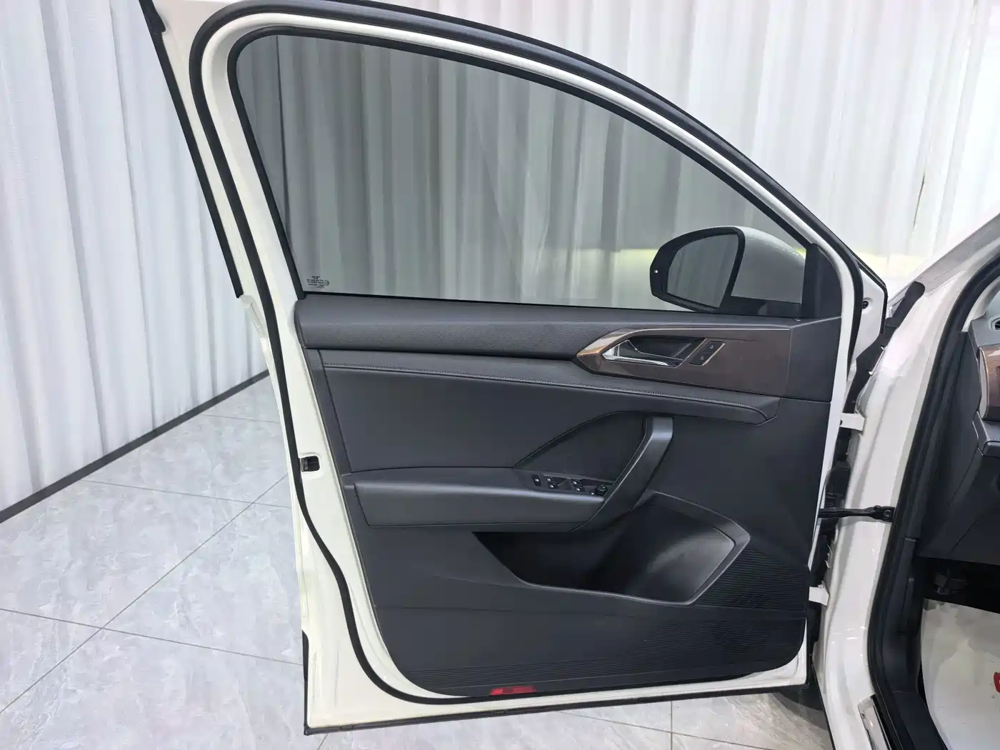 Volkswagen Tharu, миниатюра 17