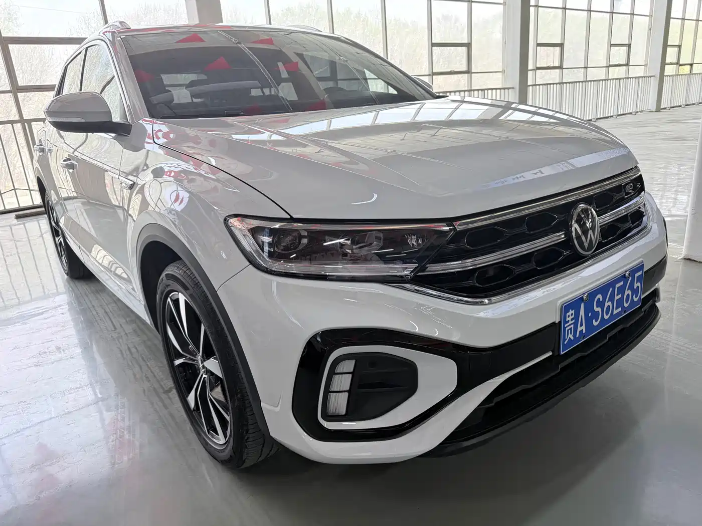 Volkswagen T-ROC 2023 300TSI DSG 2WD Dawn Edition фото 3