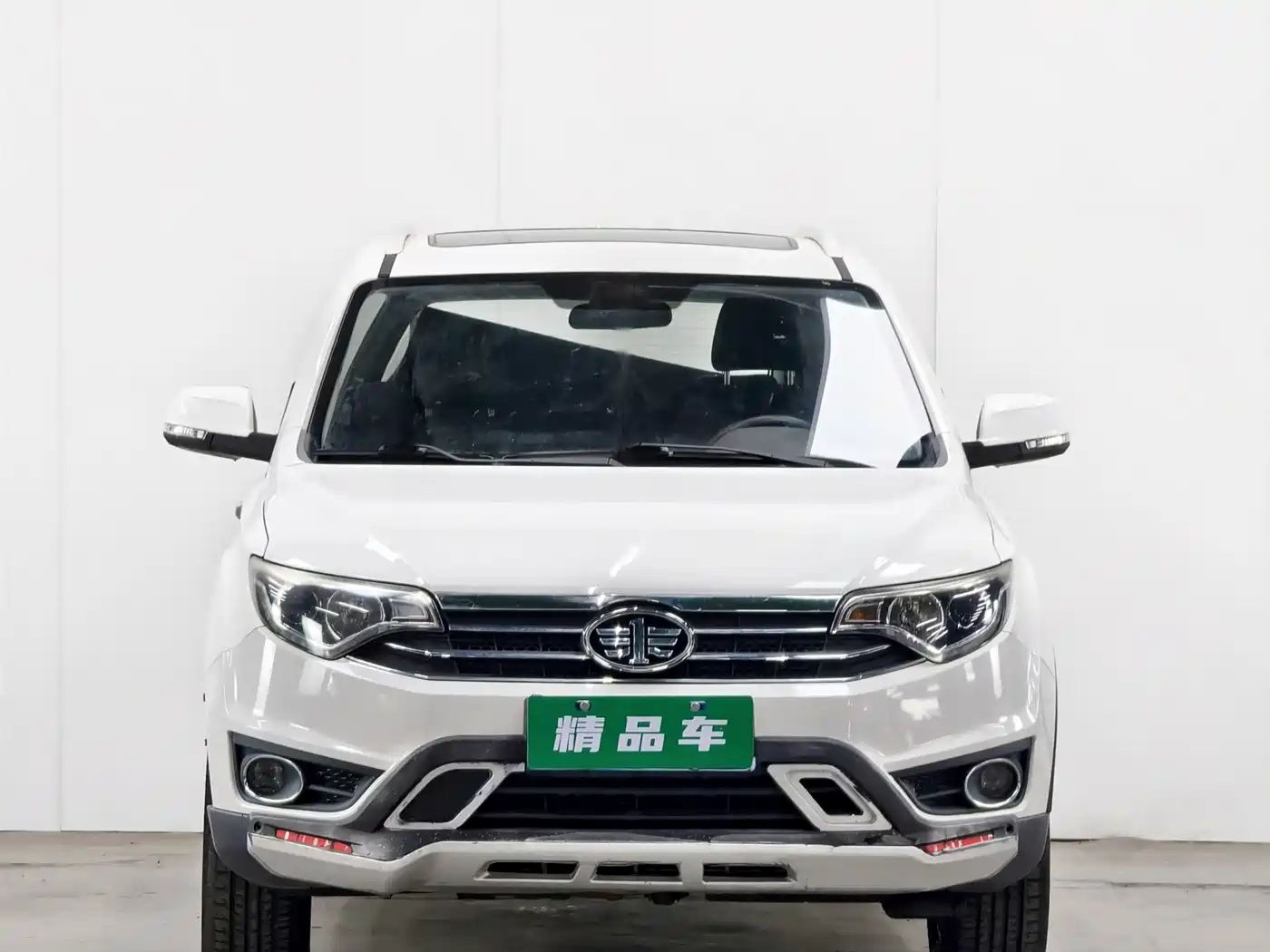 FAW Senya R7 2017 2017 Model 1.6L Automatic Smart