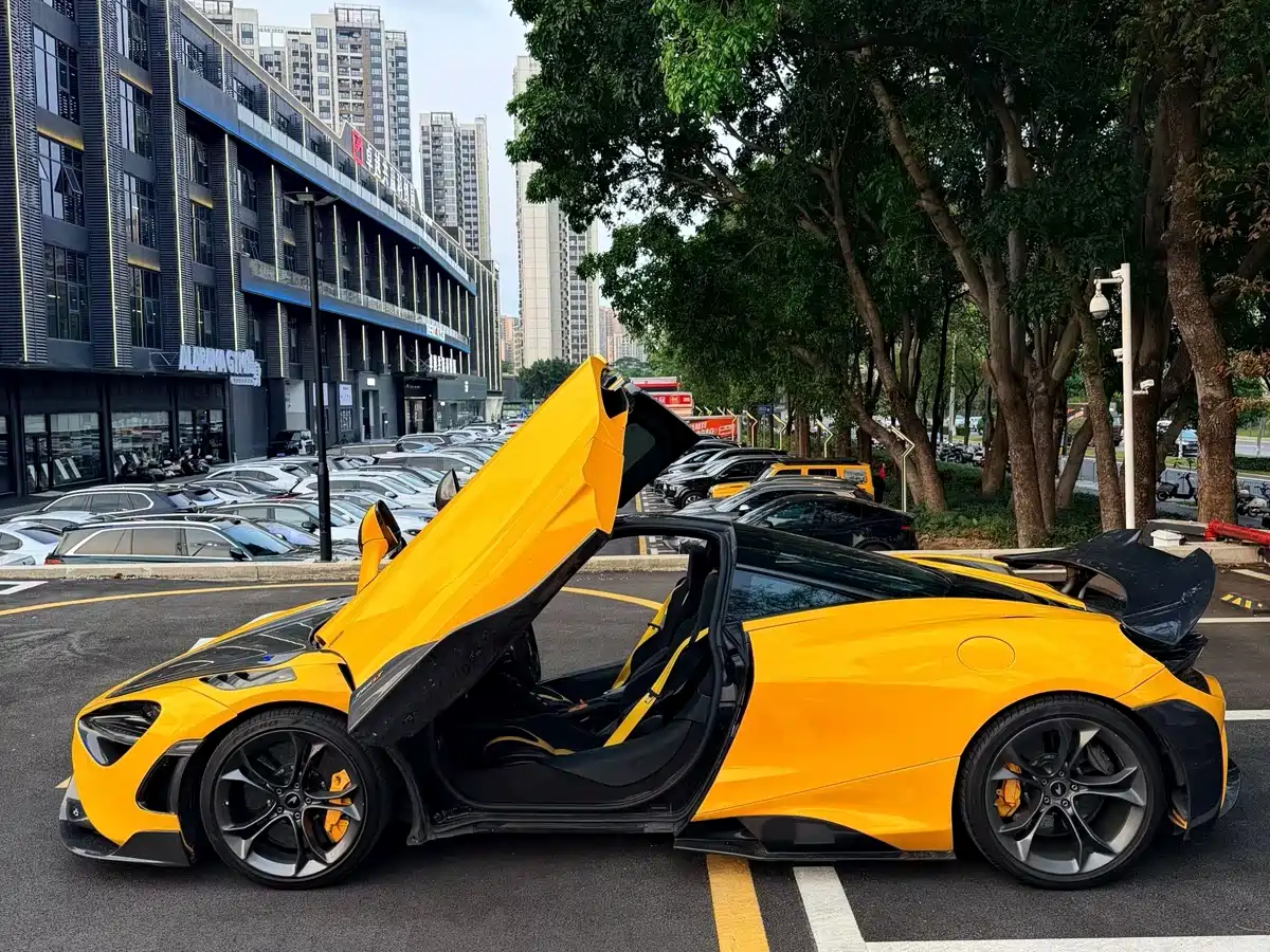 McLaren 720S 2019 4.0T Coupe фото 15