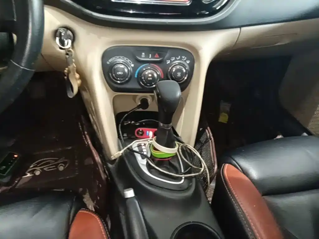 Fiat Viaggio 2014 2012 1.4T Auto Joy Edition