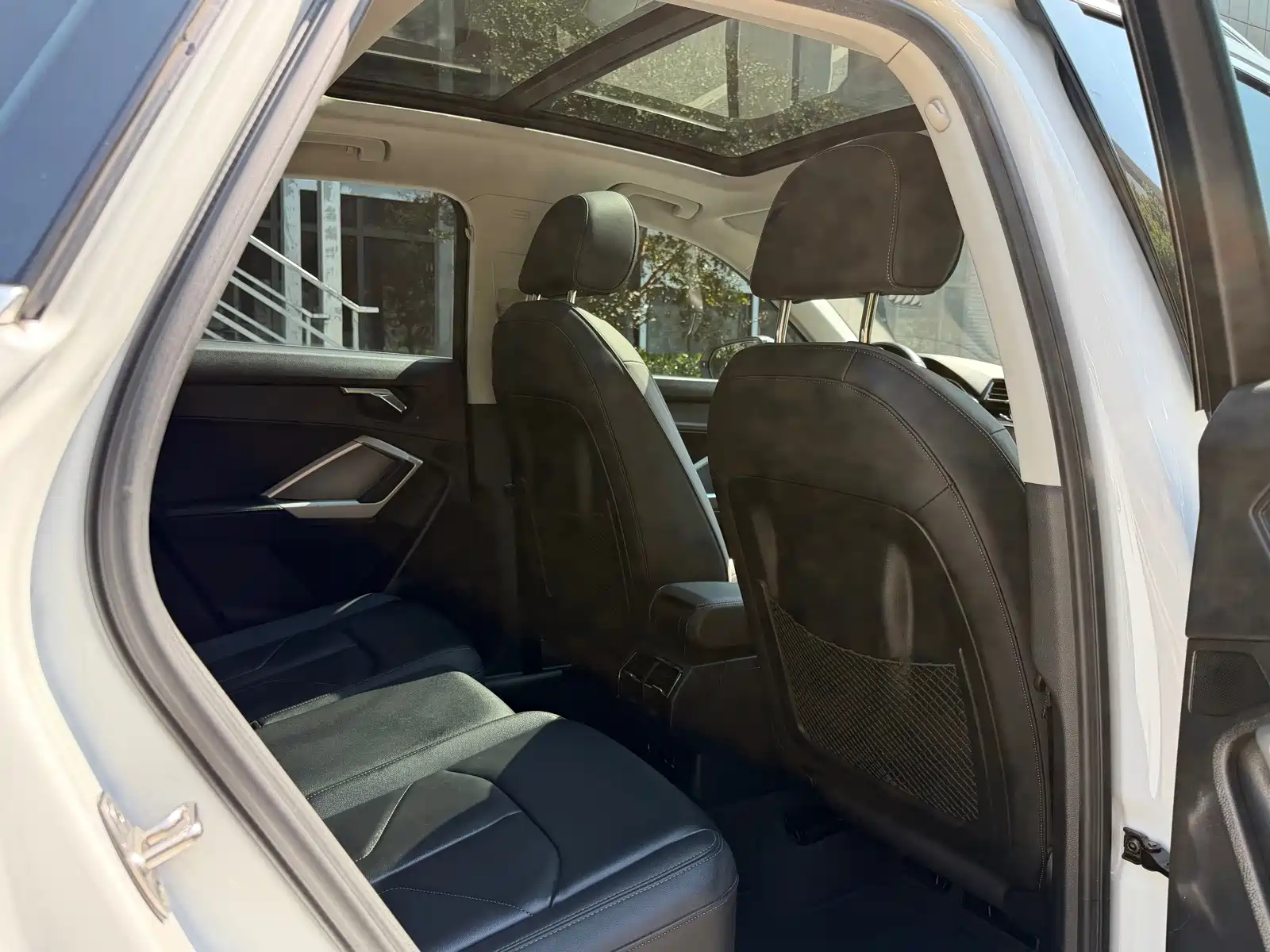 Photo 21 - Audi Q3