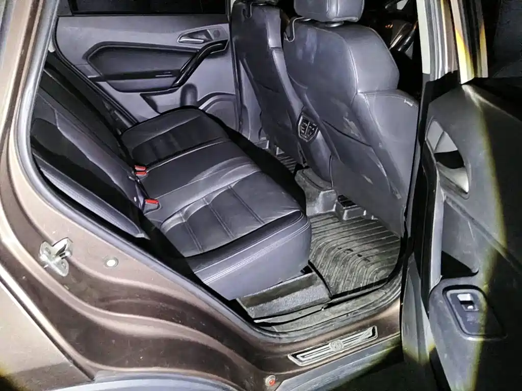 MG Roewe RX5 2015 2015 1.5TGI TST Luxury Edition