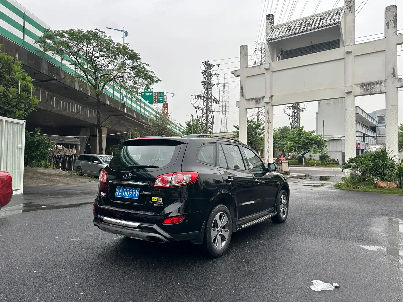 Hyundai Santa Fe Classic 2011 2.4 Premium 7-seat 2WD фото 5