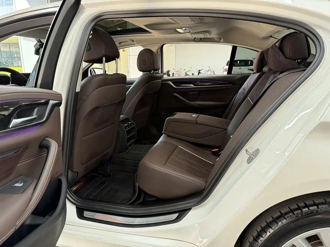 BMW 5 Series 2022 525Li Luxury Package фото 27