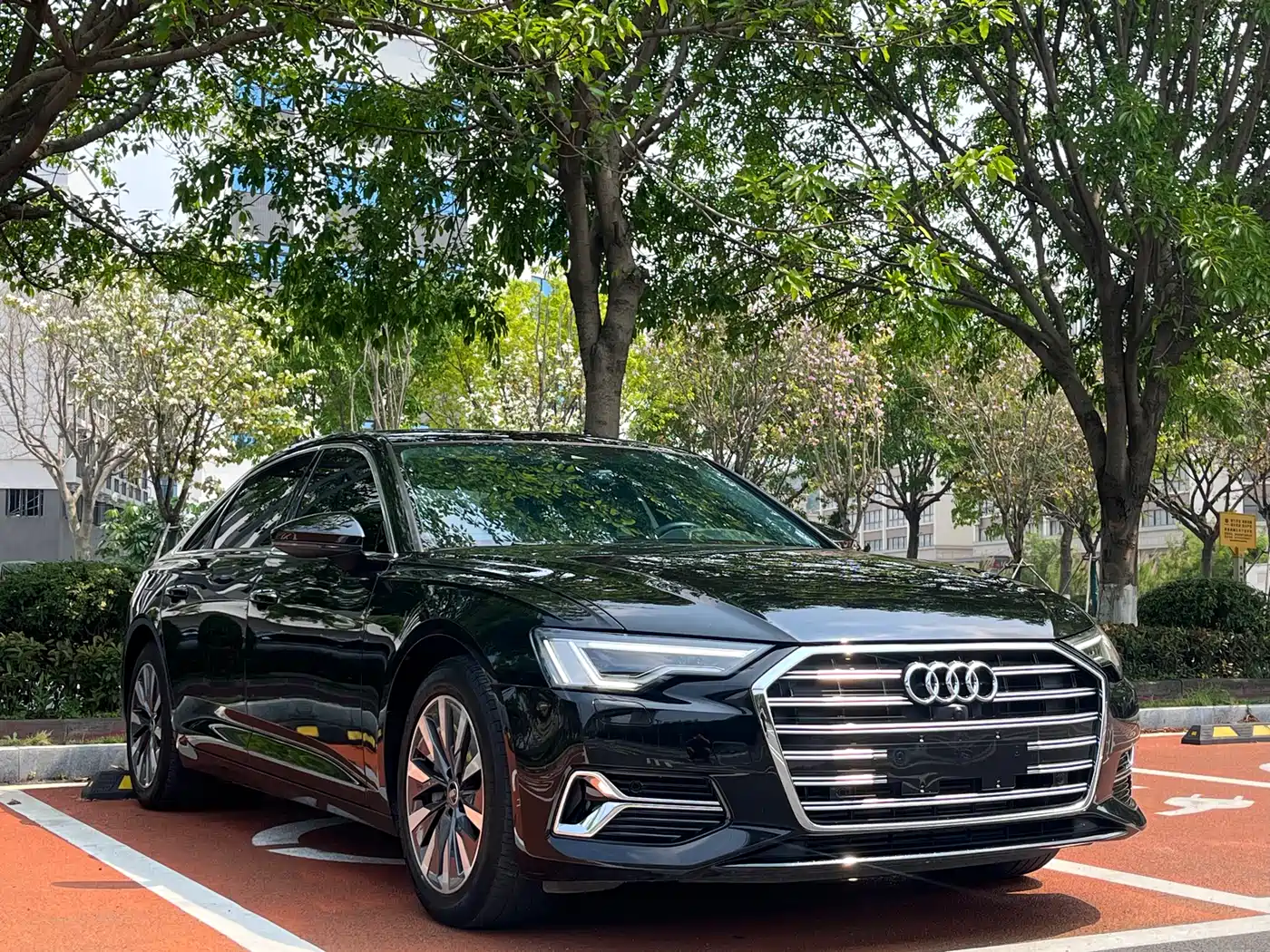 Audi A6L 2024 45 TFSI Premium Elegance фото 3