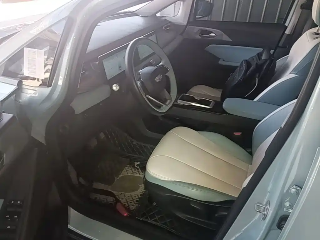 Geely Geometry E Firefly 2024 2024 Model 401km Fluorescent