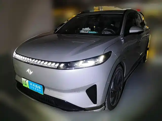 Dongfeng Yipai eπ008 2024 210Max Range Extender 6-Seater — фото 1