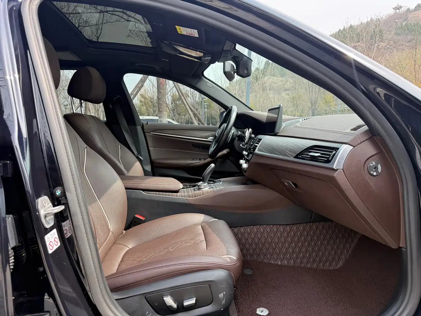 BMW 5 Series 2022 Facelift 530Li Leading M Sport Package фото 12