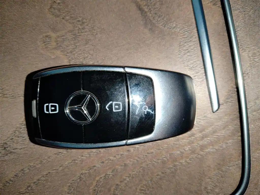 Mercedes-Benz E-Class 2022 E 300 L Fashion фото 11