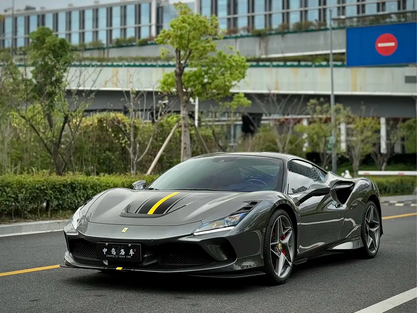 Ferrari F8