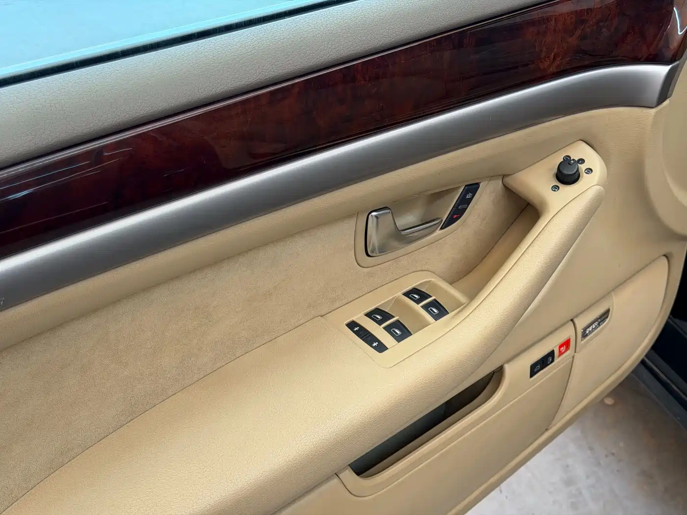 Audi A8 2007 A8L 4.2 FSI quattro Premium фото 10