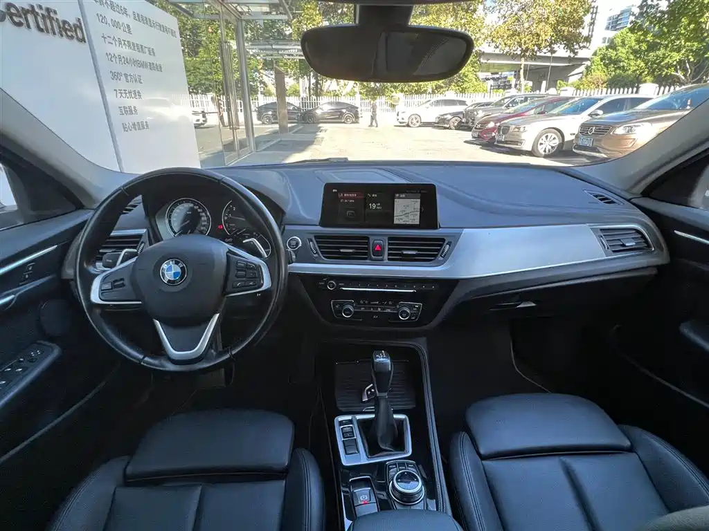 BMW 1 Series 2018 120i Design Package фото 9