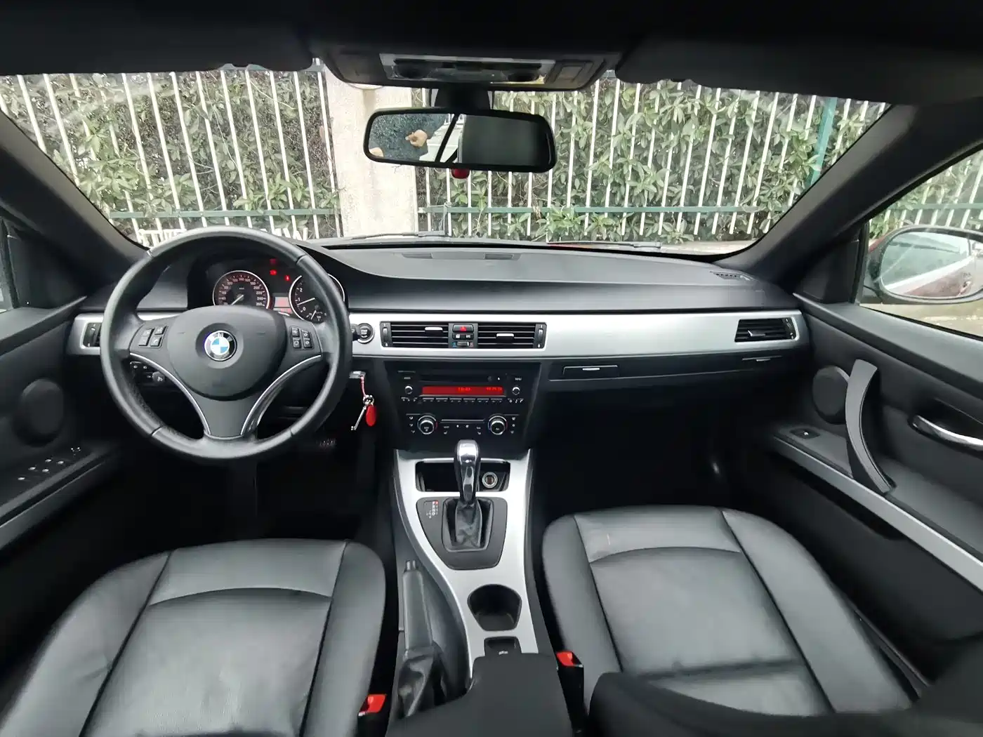 BMW 3 Series (Import) 2011 325i Convertible Coupe фото 24