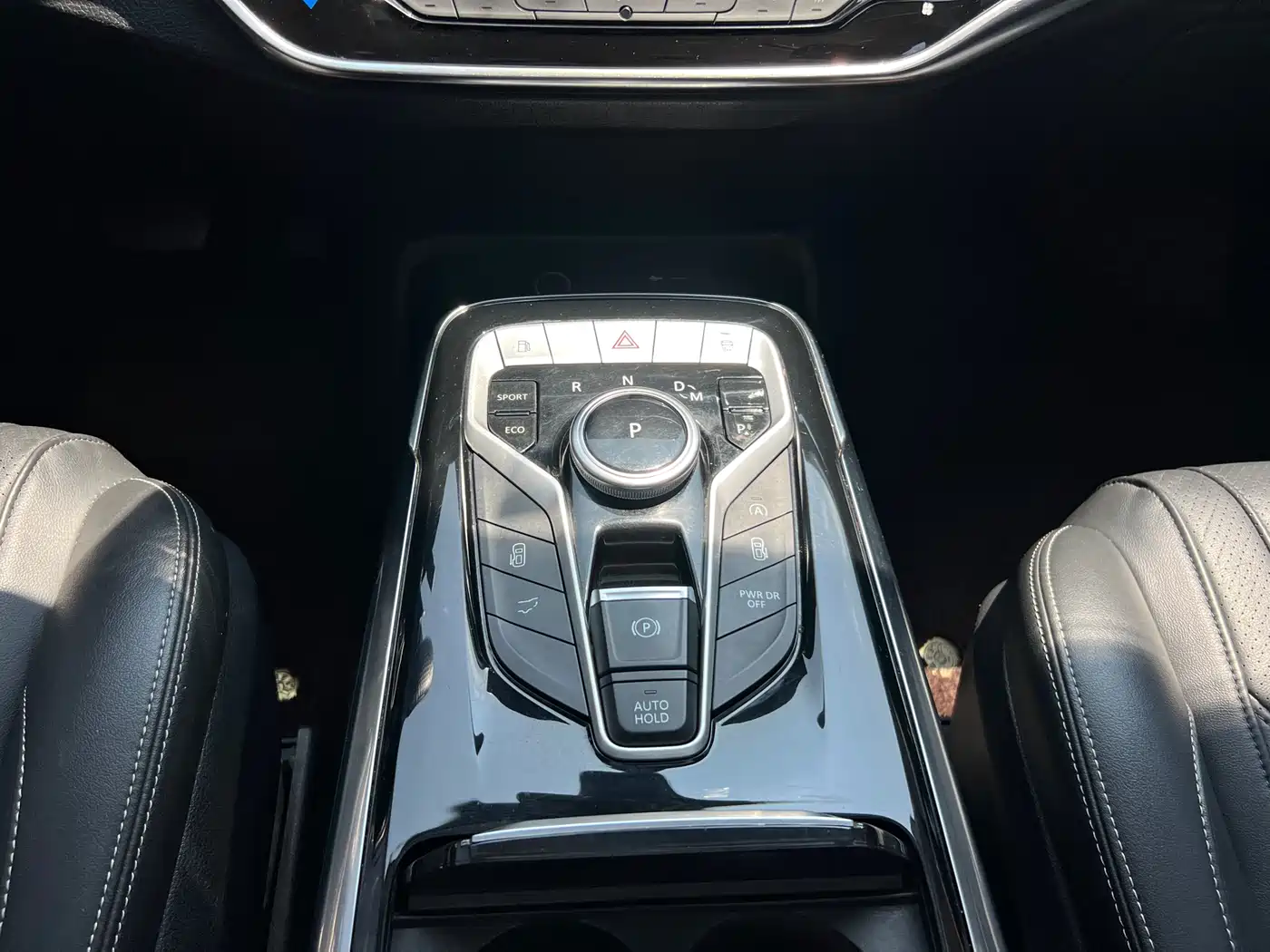 SAIC Maxus Maxus G20 2020 2.0T Gasoline Automatic Luxury Executive фото 18