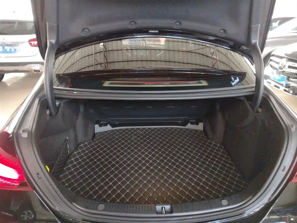 Mercedes-Benz E-Class 2022 E 300 L Fashion фото 9