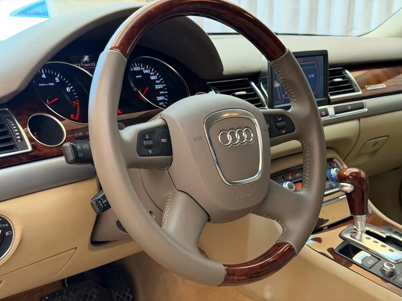 Audi A8 2007 A8L 4.2 FSI quattro Premium фото 6