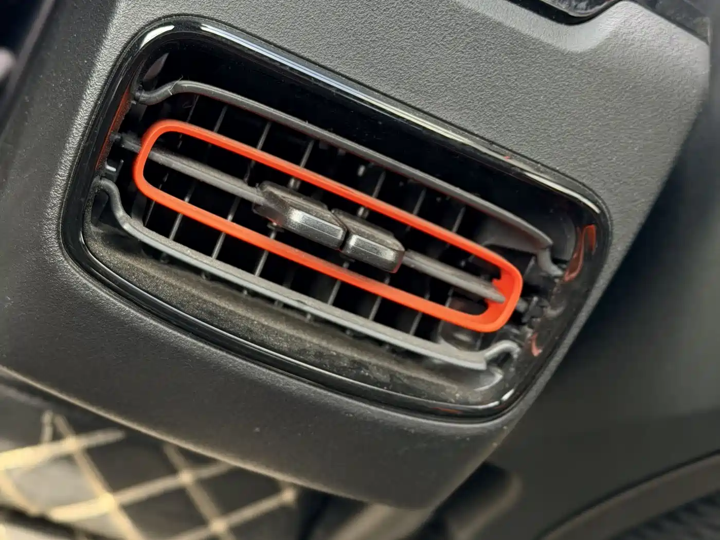 Lynk & Co 02 Hatchback 2021 2.0TD Halo Driving Control Package Edition фото 11