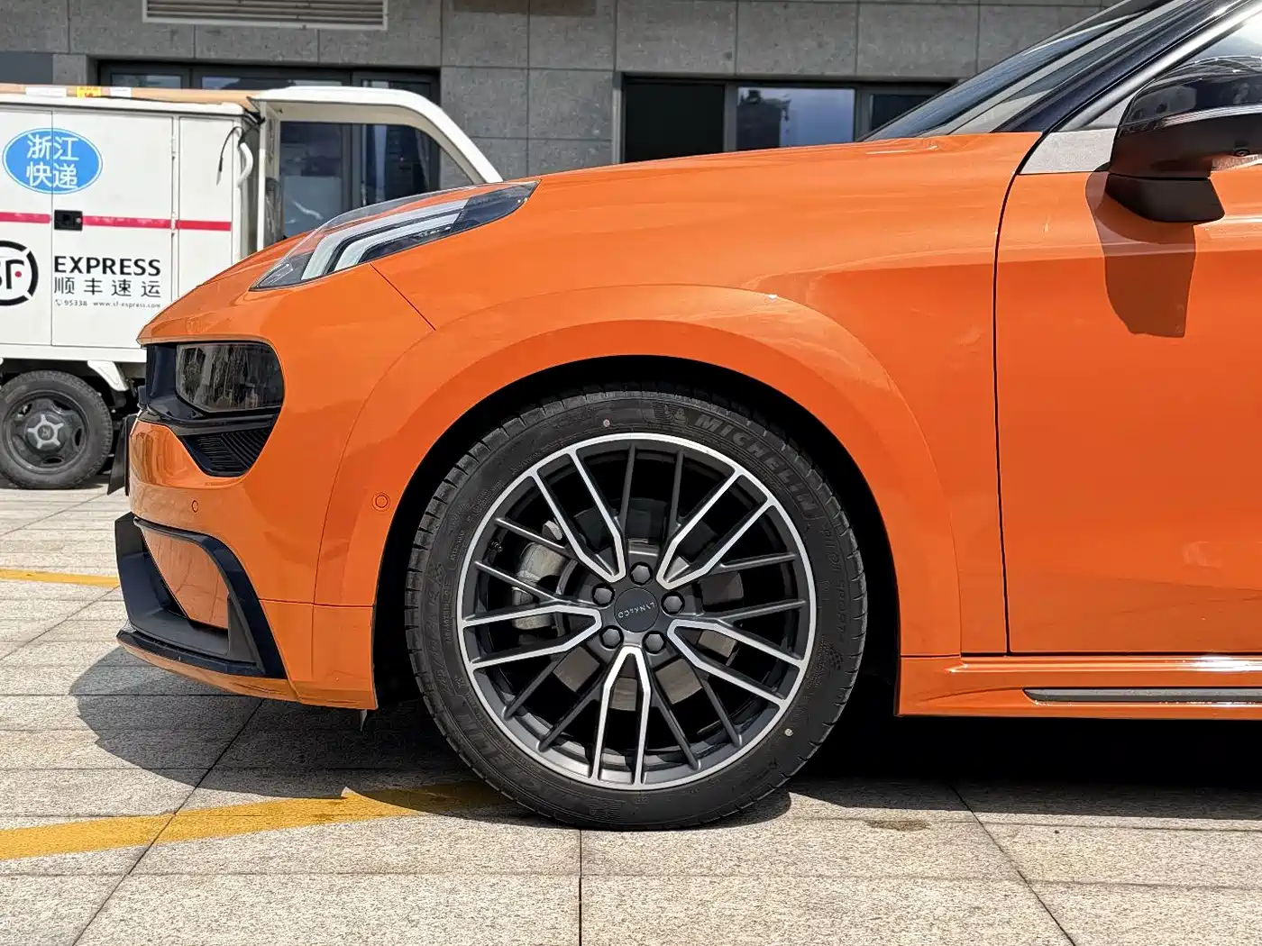 Lynk & Co 02 Hatchback 2021 2.0TD Halo Driving Control Package Edition фото 5