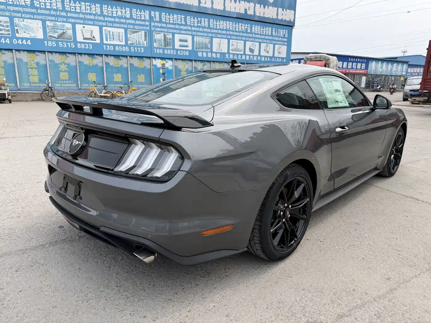 Ford Mustang 2021 2.3T EcoBoost Obsidian Phantom Special Edition фото 5