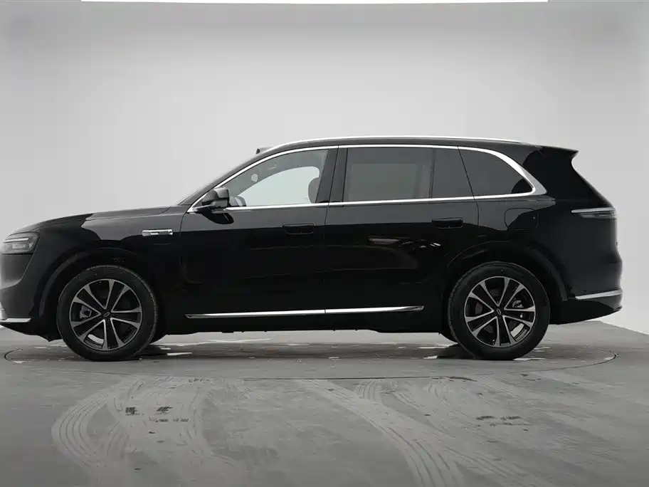 AITO Wenjie AITO M7 2026 Extended Range Max AWD 5-seater фото 5
